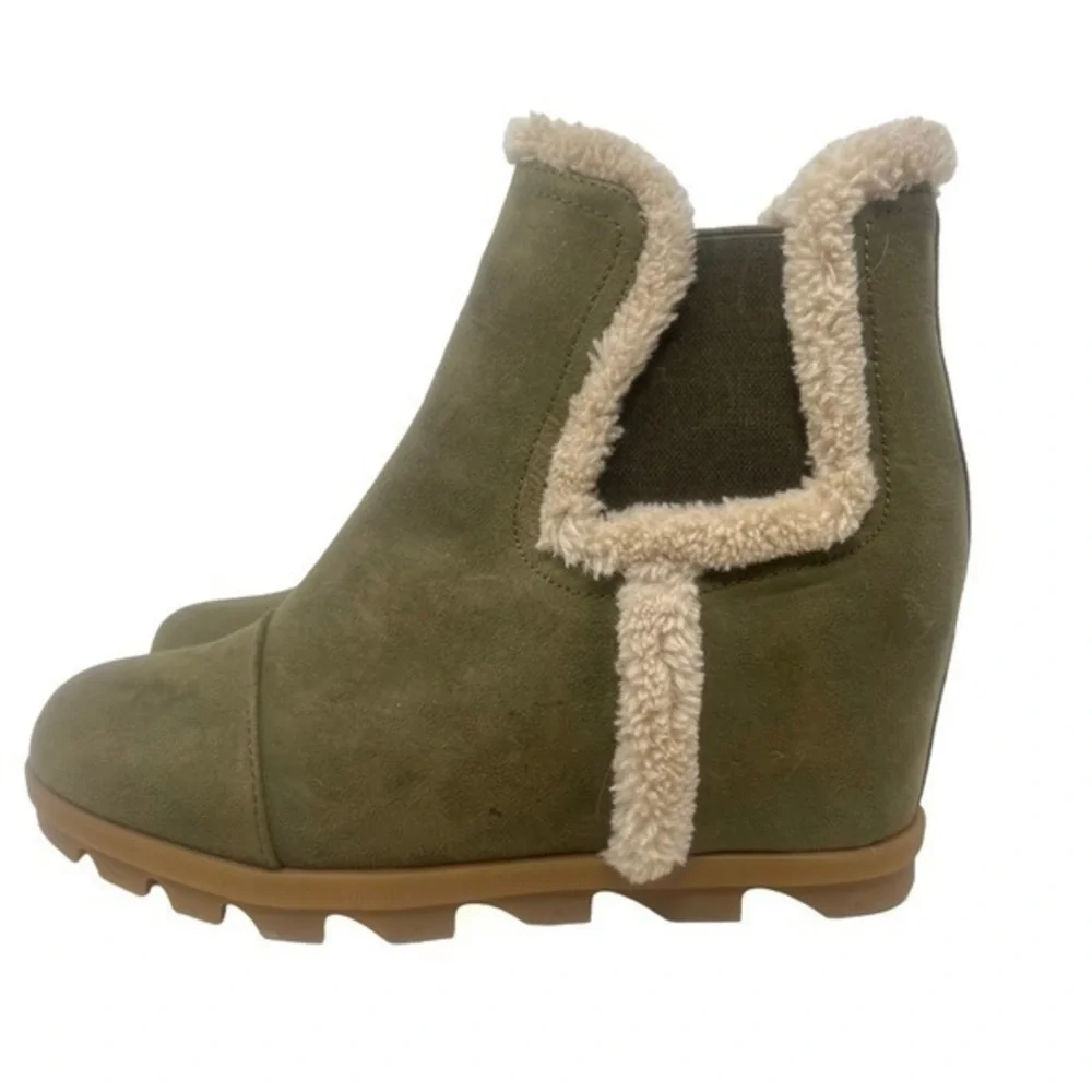 SUGAR Wedge Boots - Picture 2 of 11